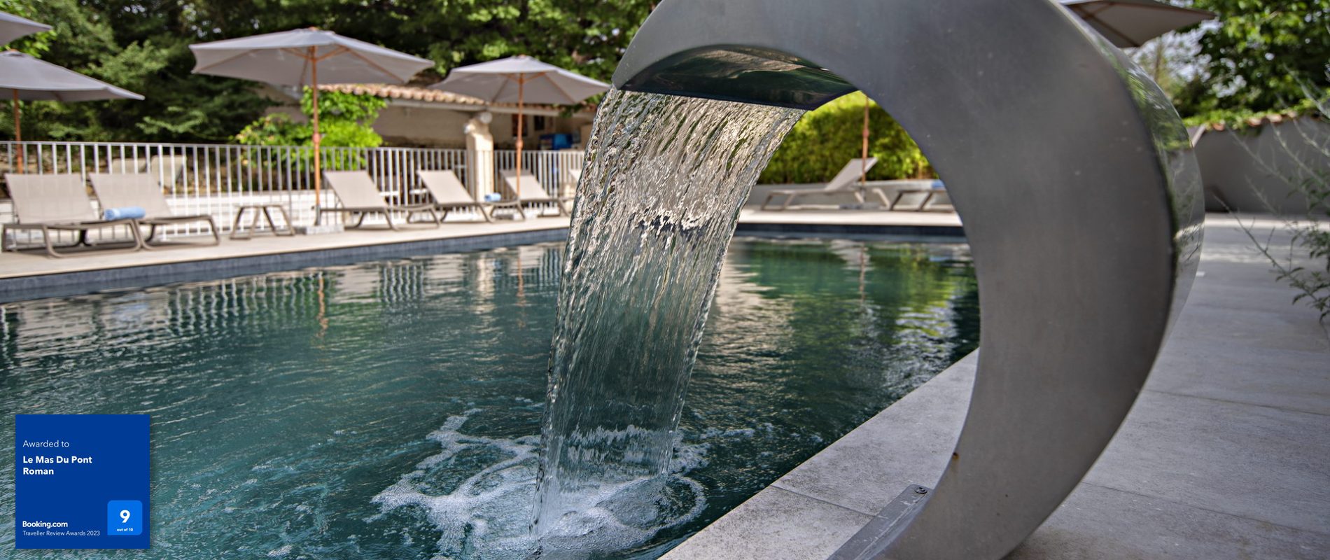 hotel-mas-pont-roman-piscine-exterieure_03_logo_booking